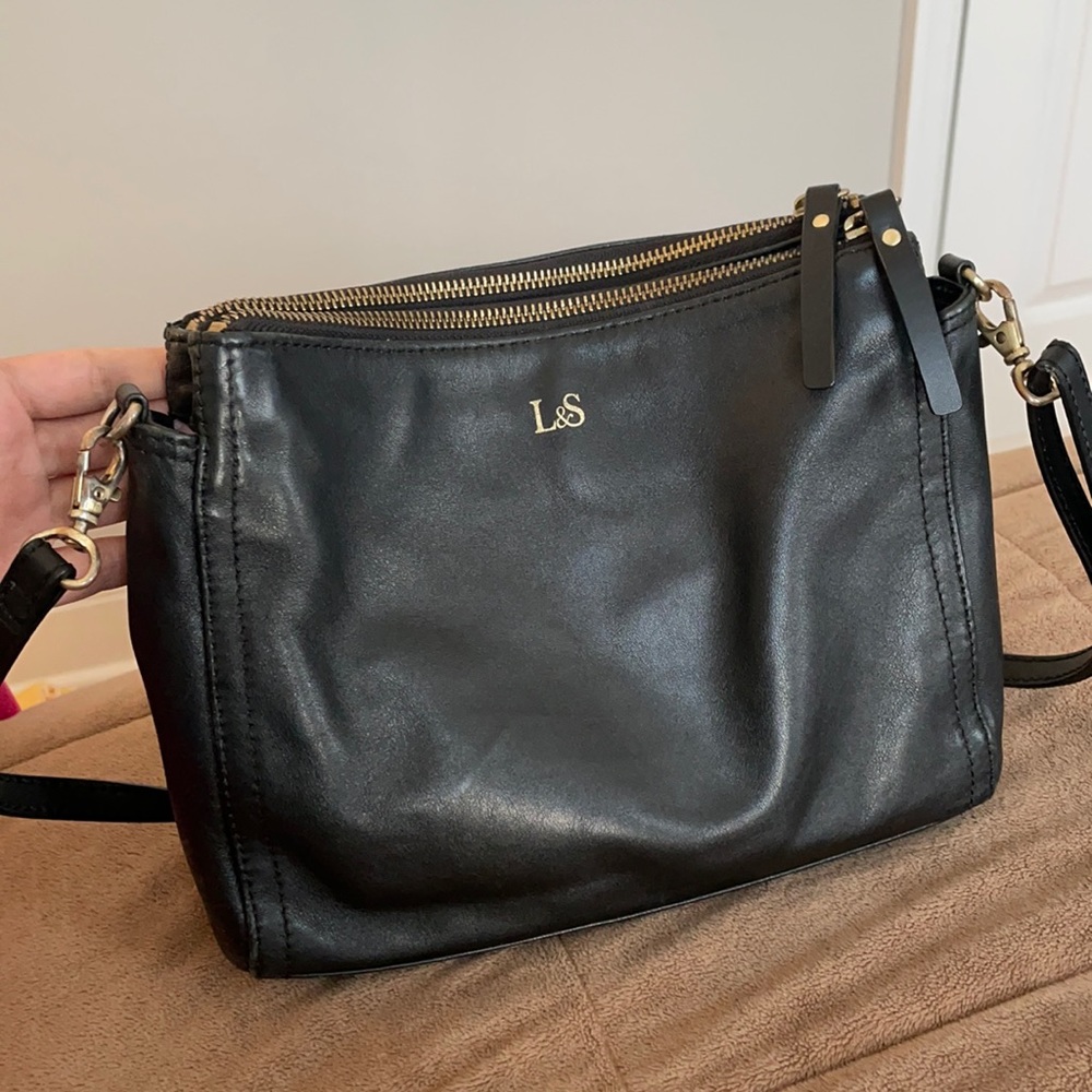 Lo & Sons black leather Pearl Purse